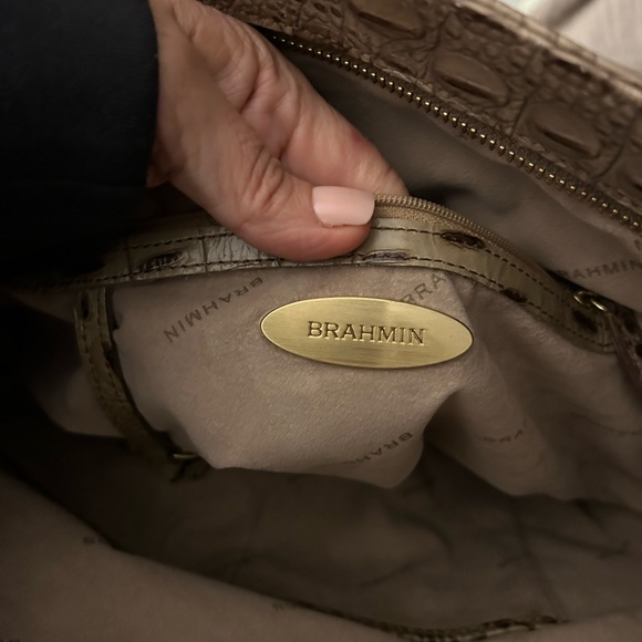 Perfect condition BRAHMIN tan beautiful purse - Picture 1 of 5